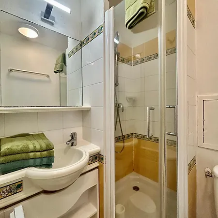 Les Restanques Vue Freesia *